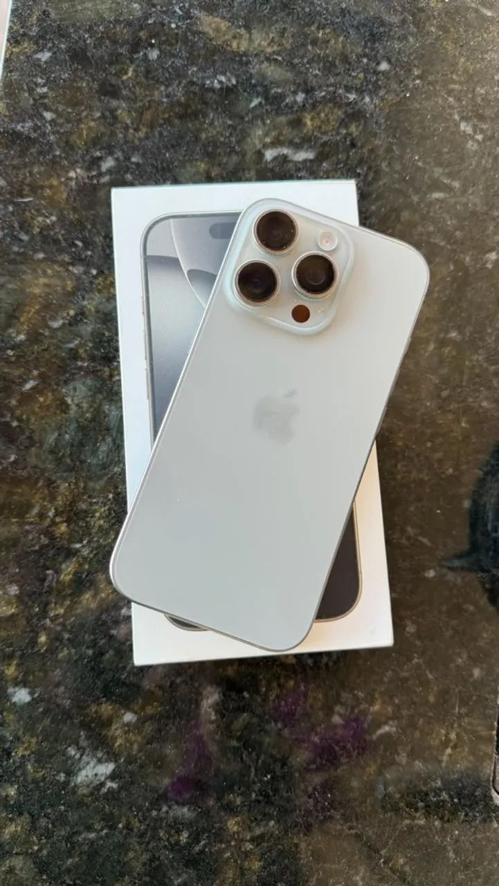 Iphone 16 pro  - Foto 5