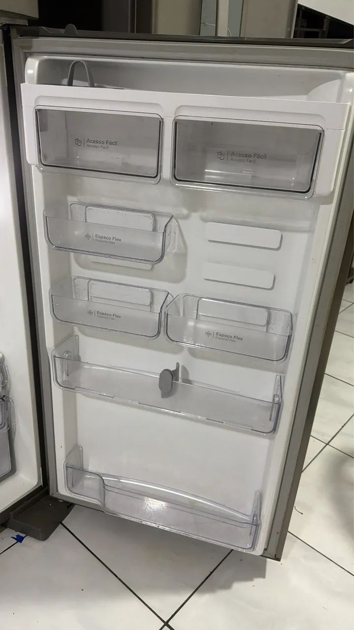 Vendo geladeira cônsul 490L - Foto 4