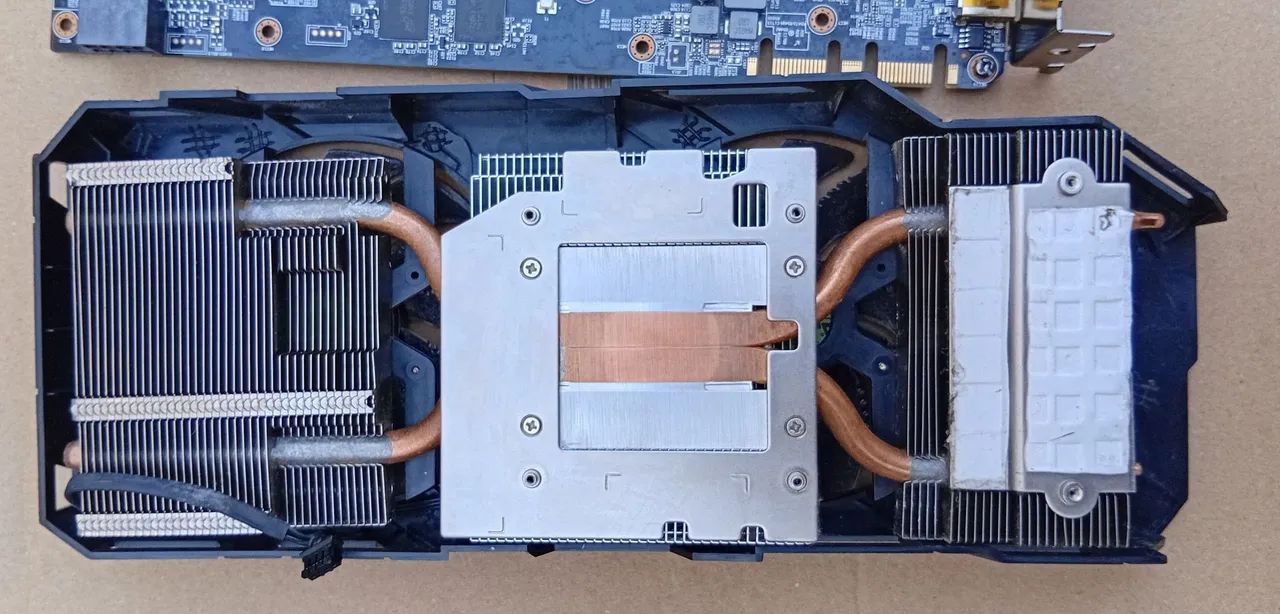 Placa de Vídeo Nvidia GTX 1070 Gigabyte,  com DEFEITO - Foto 5