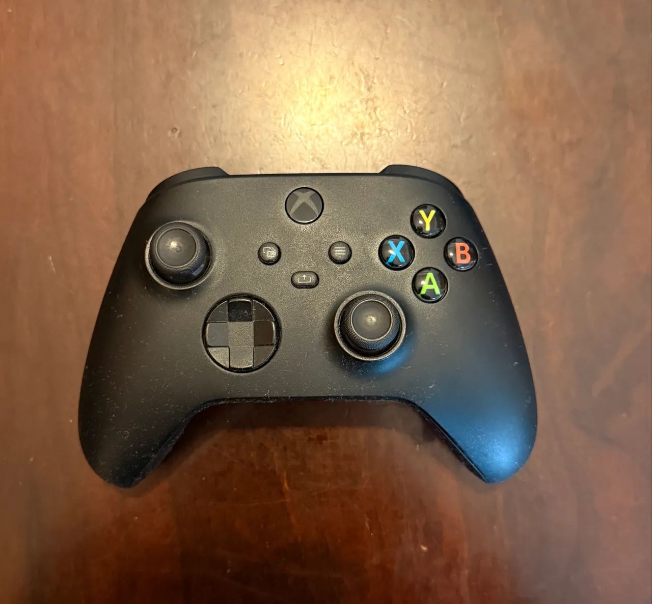 Xbox one S 1TB 2 controles  - Foto 4