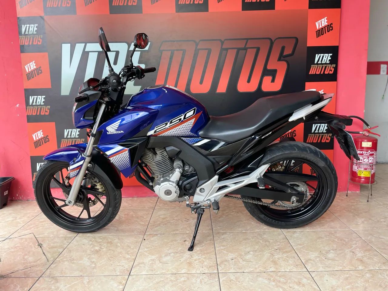 CB TWISTER 250  - Foto 3