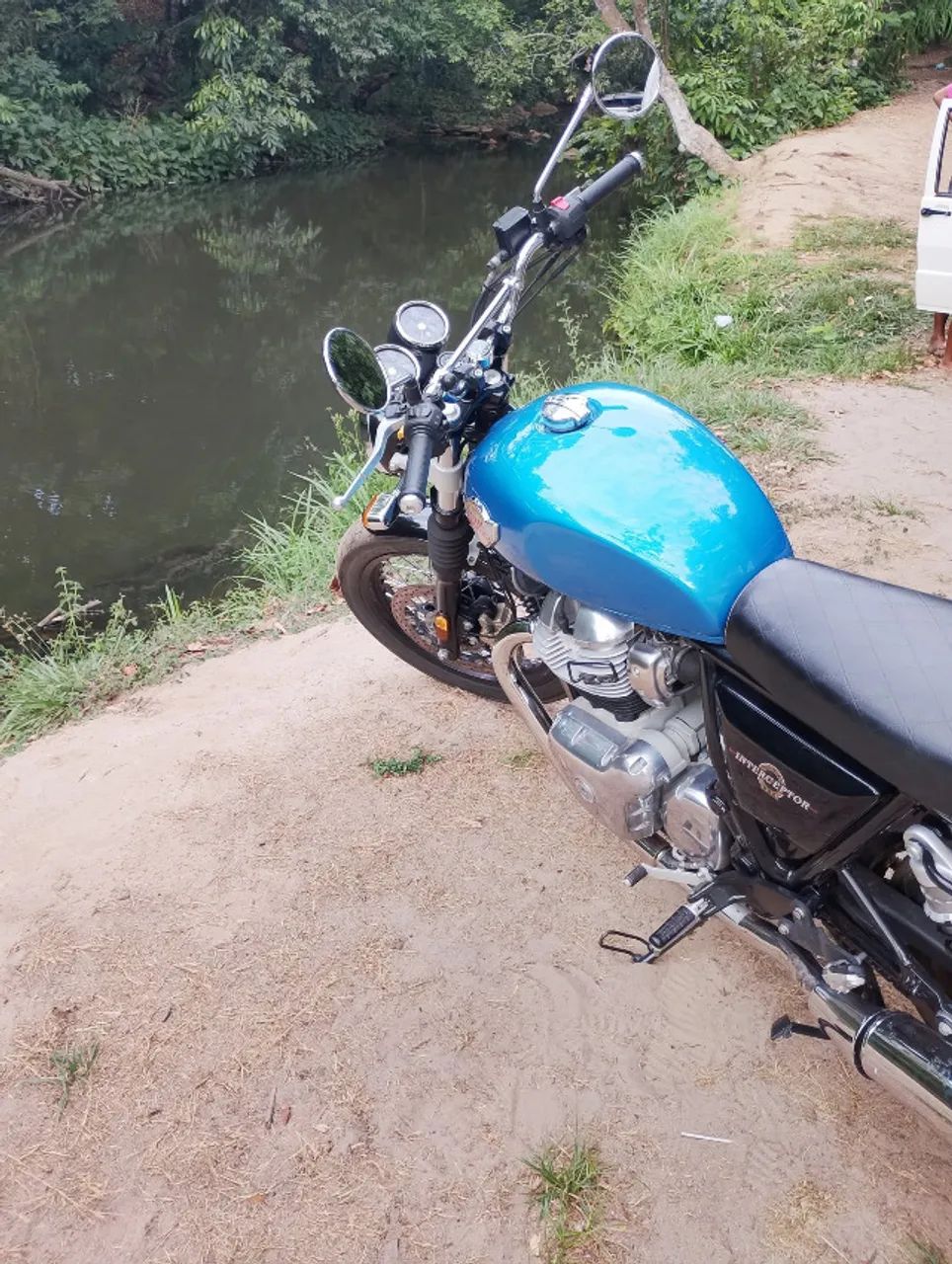 Vendo OU TROCO POR CARRO Moto Royal Enfield Interceptor 650 cc ANO 2023 - Foto 4