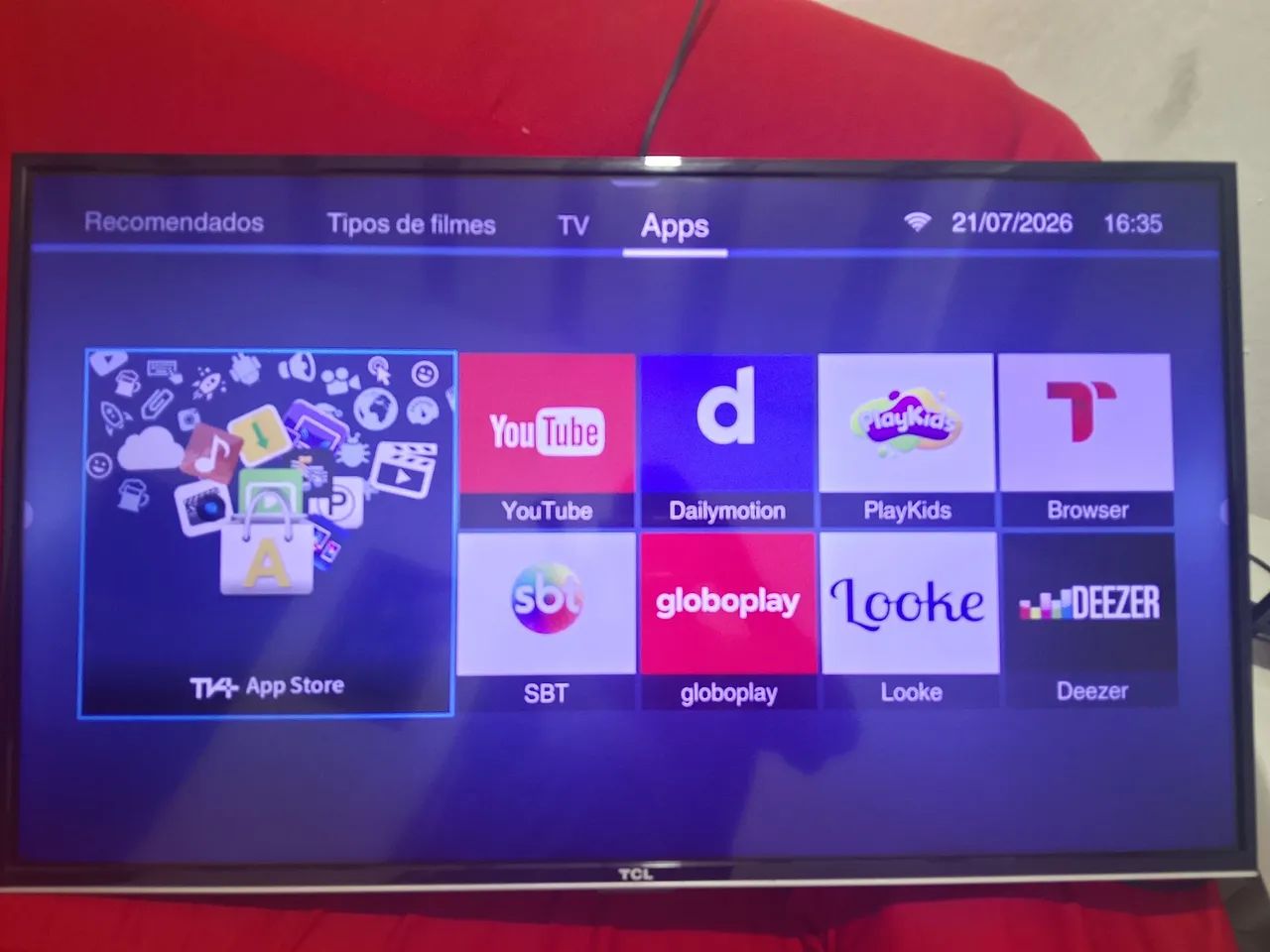 Tv smart TCL Toshiba 40 polegadas bem conservada 