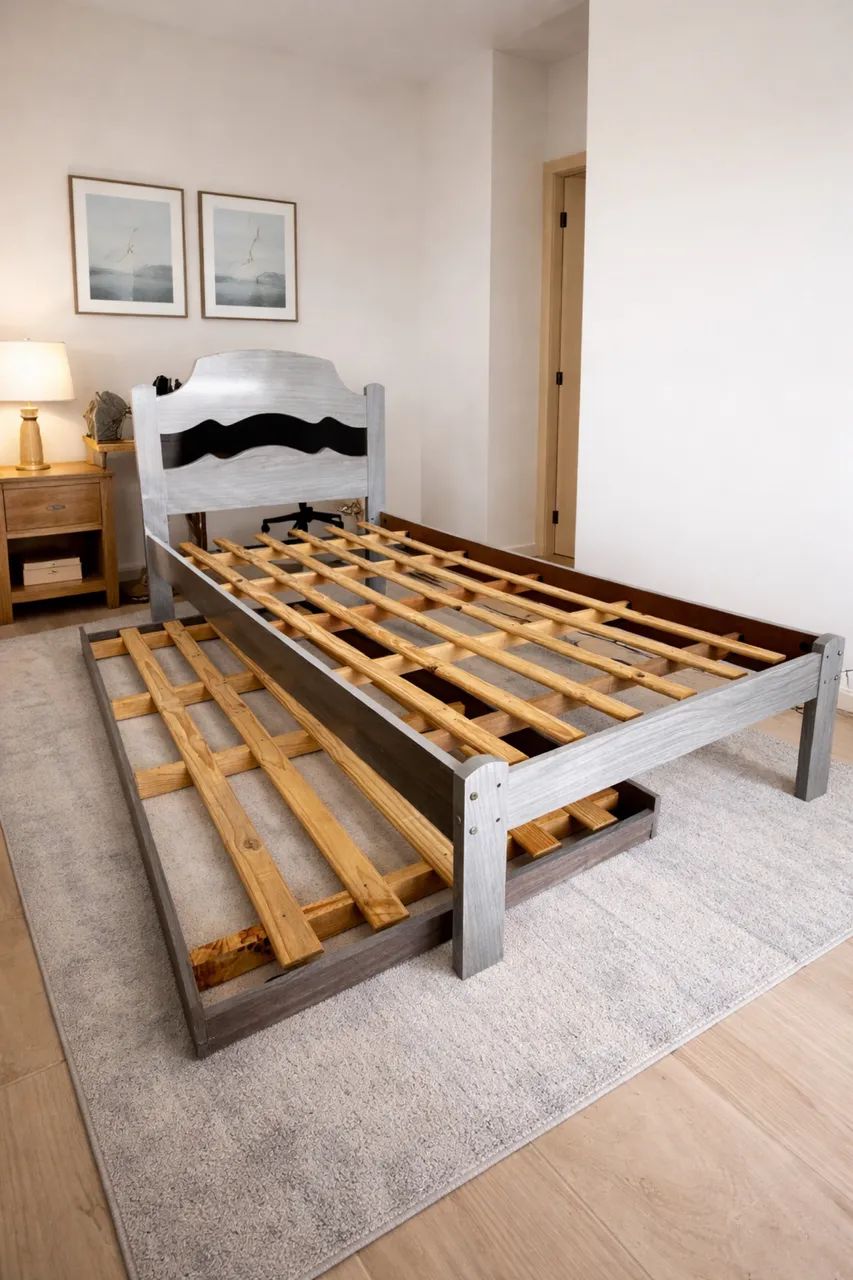 Cama de solteiro com bicama