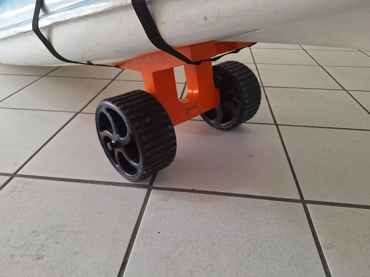 Caiaque de fibra com rodinhas  - Foto 2