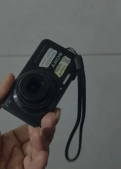Sony Cyber-shot DSC-WX50 16.2MP Carl Zeiss - Digicam Y2K Vintage