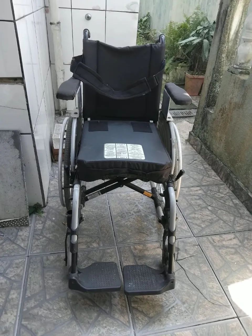 Cadeira de Rodas - Foto 2