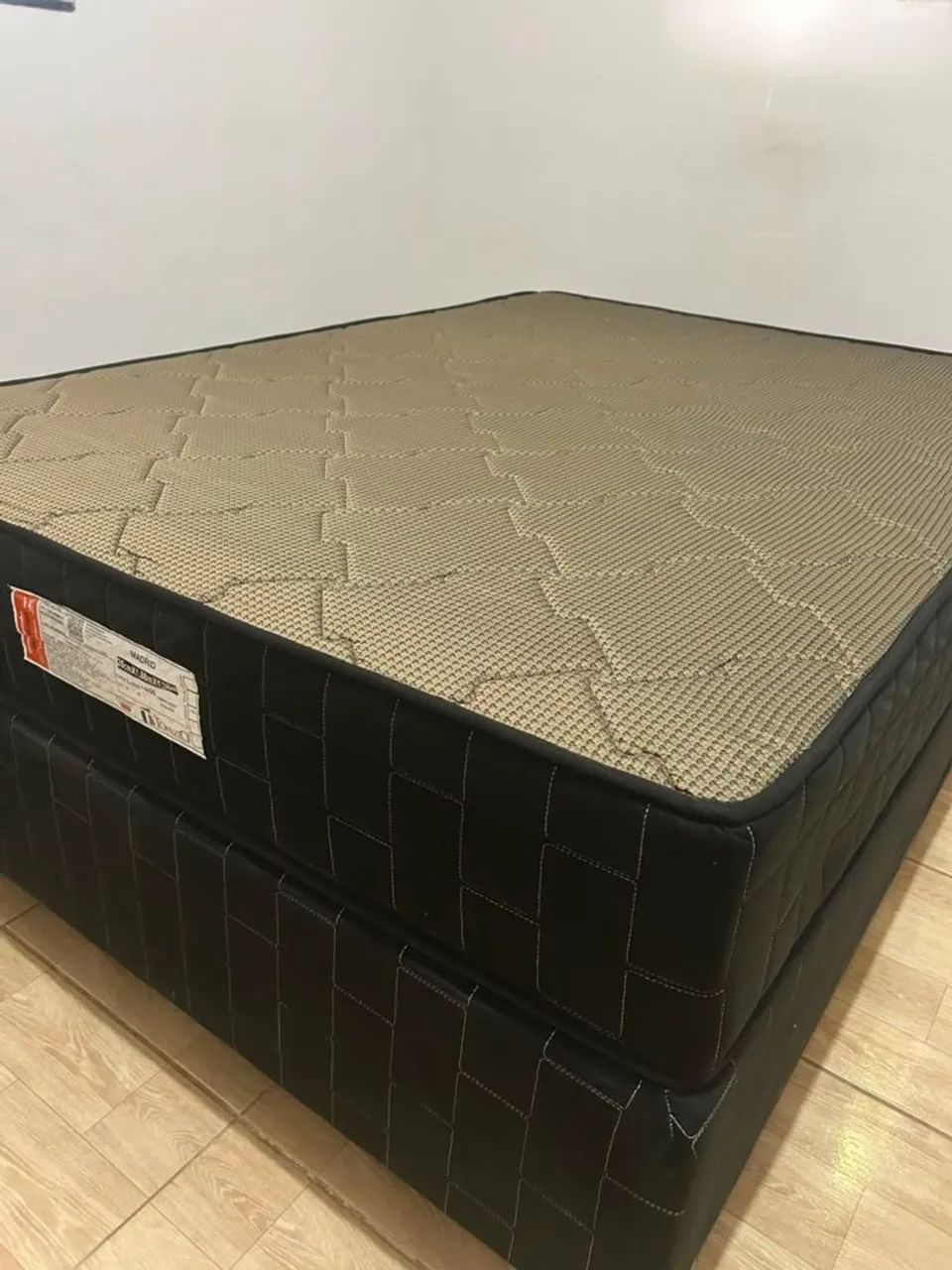 Cama Queen com 02 meses de uso - Foto 2