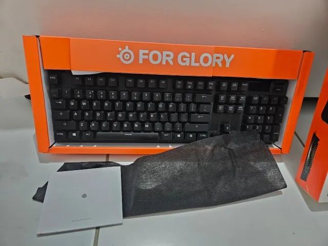 Teclado Steelseries Apex Pro - US Version - Foto 2