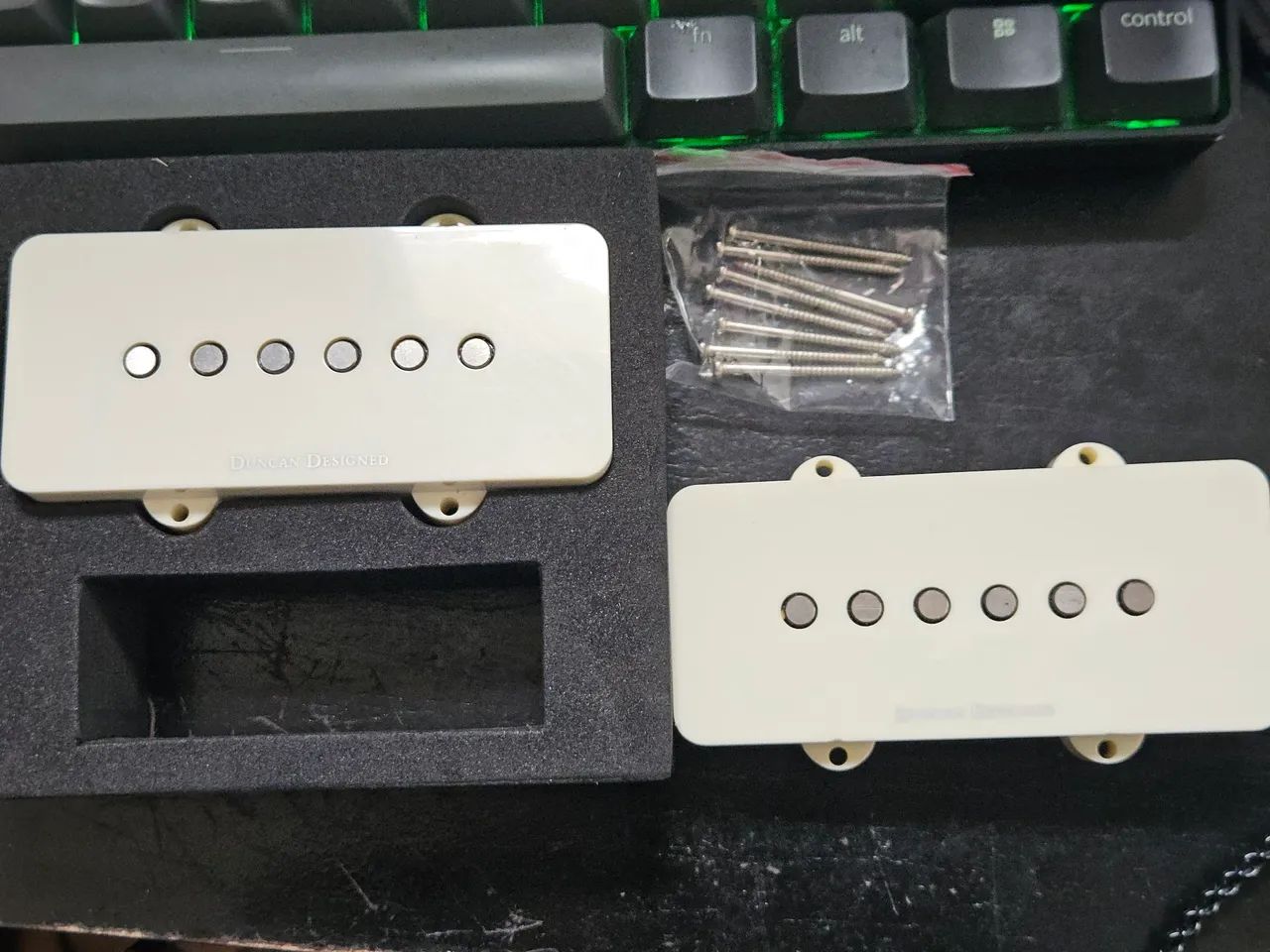 Captadores Duncan Jazzmaster Creme
