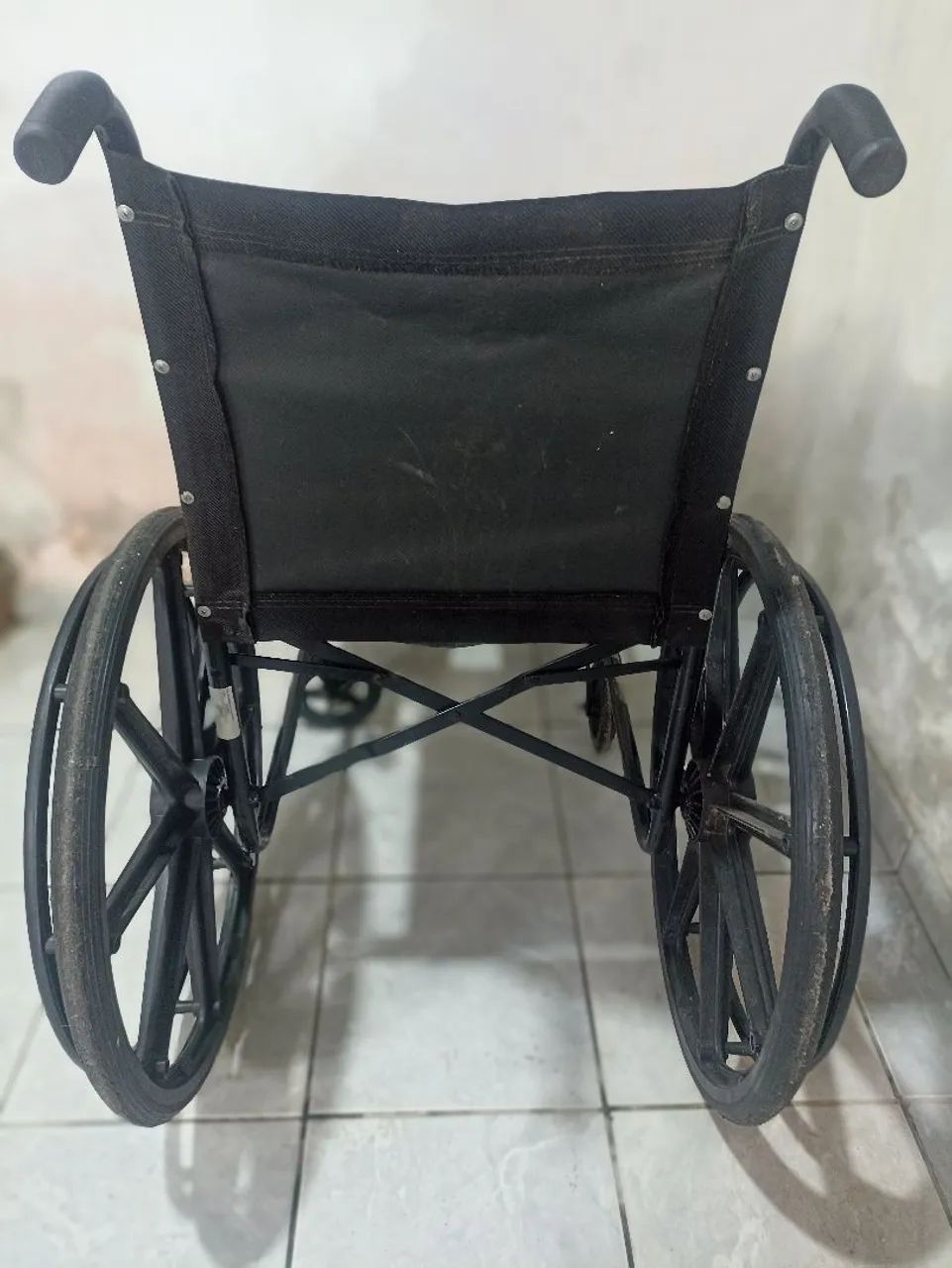 Cadeira de roda. - Foto 2