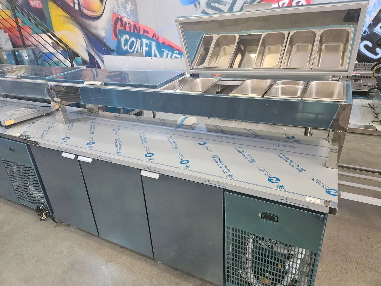 balcão refrigerado com condimentadora inox 2 metros