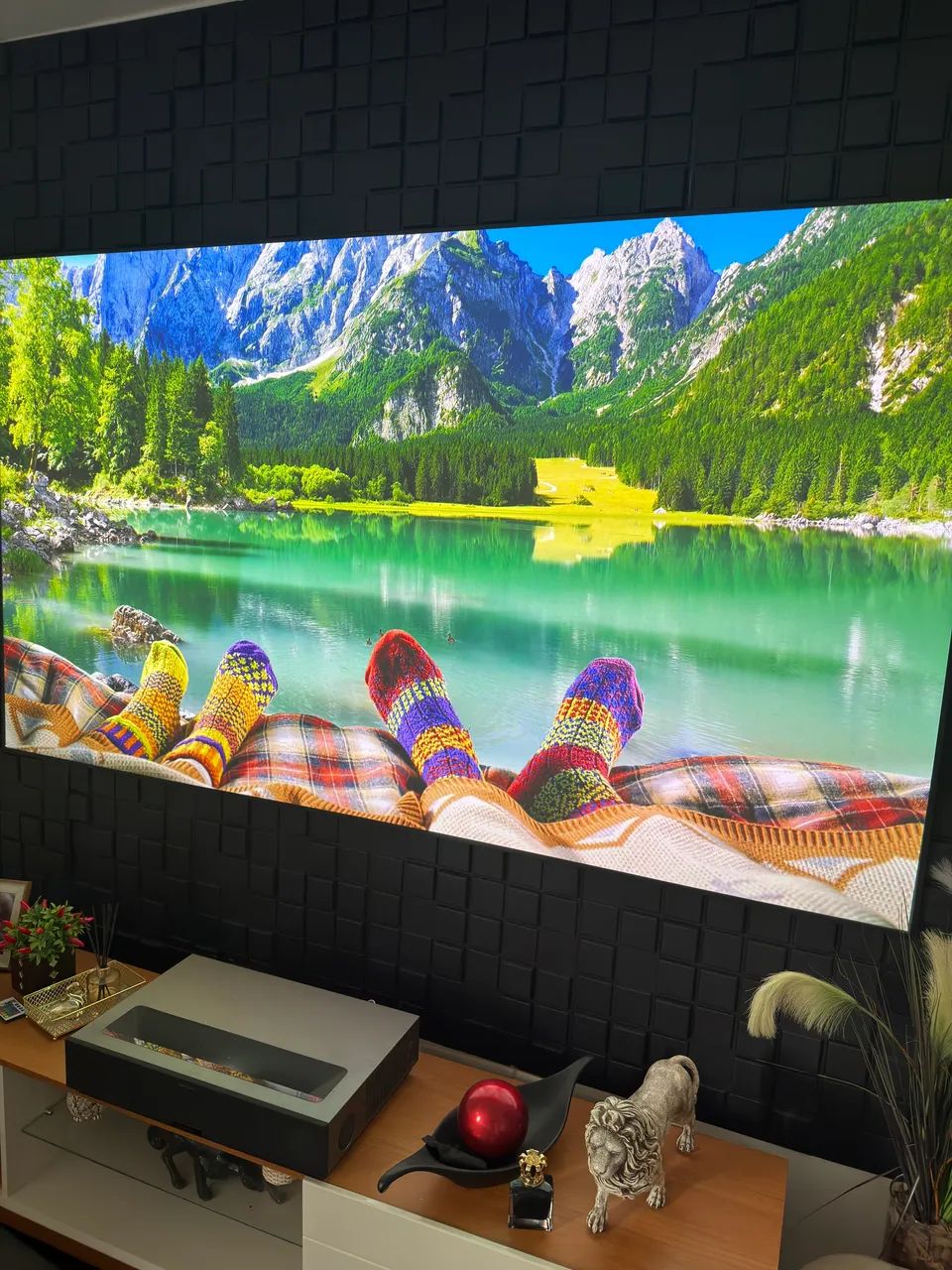 Projetor Formovie Theather + Tela ALr para preço para sair rápido . - Foto 6