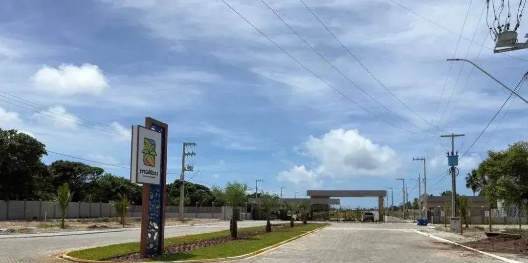 REPASSE - MALIBÚ - PÉ NA AREIA - PRONTO PRA CONSTRUIR!! - Foto 3