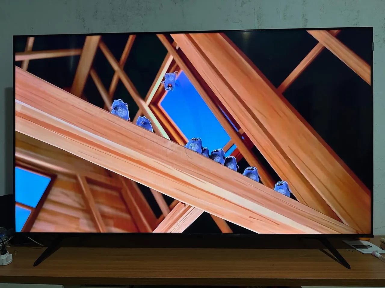 Tv TCL QLED premium 65 polegadas smart 4k comando de voz  - Foto 4