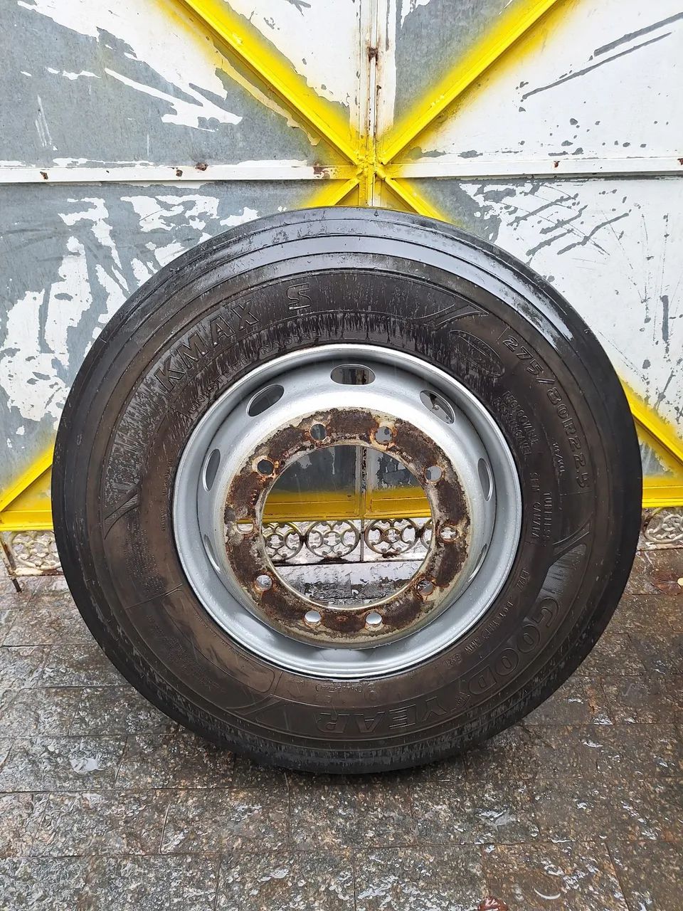 Pneu goodyear kmax s 275 80 22.5