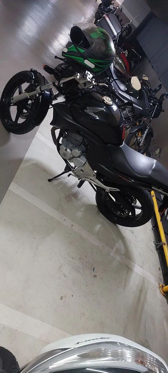 Cb300 2012 sem leilão ou simistro