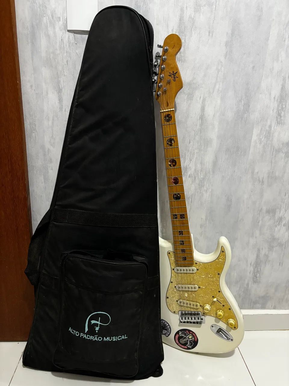 GUITARRA ROCKSTEADY  - Foto 3