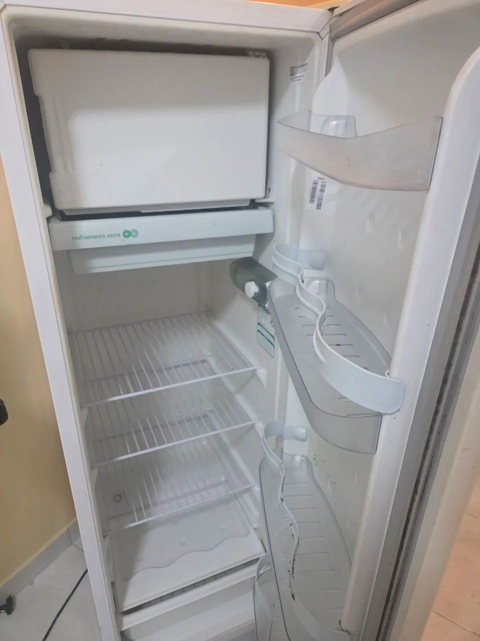 GELADEIRA CONSUL SEMi NOVA - Foto 3