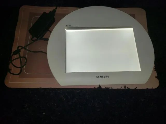 Apresentador digital SAMSUNG Light Box SLB-80 - Foto 3