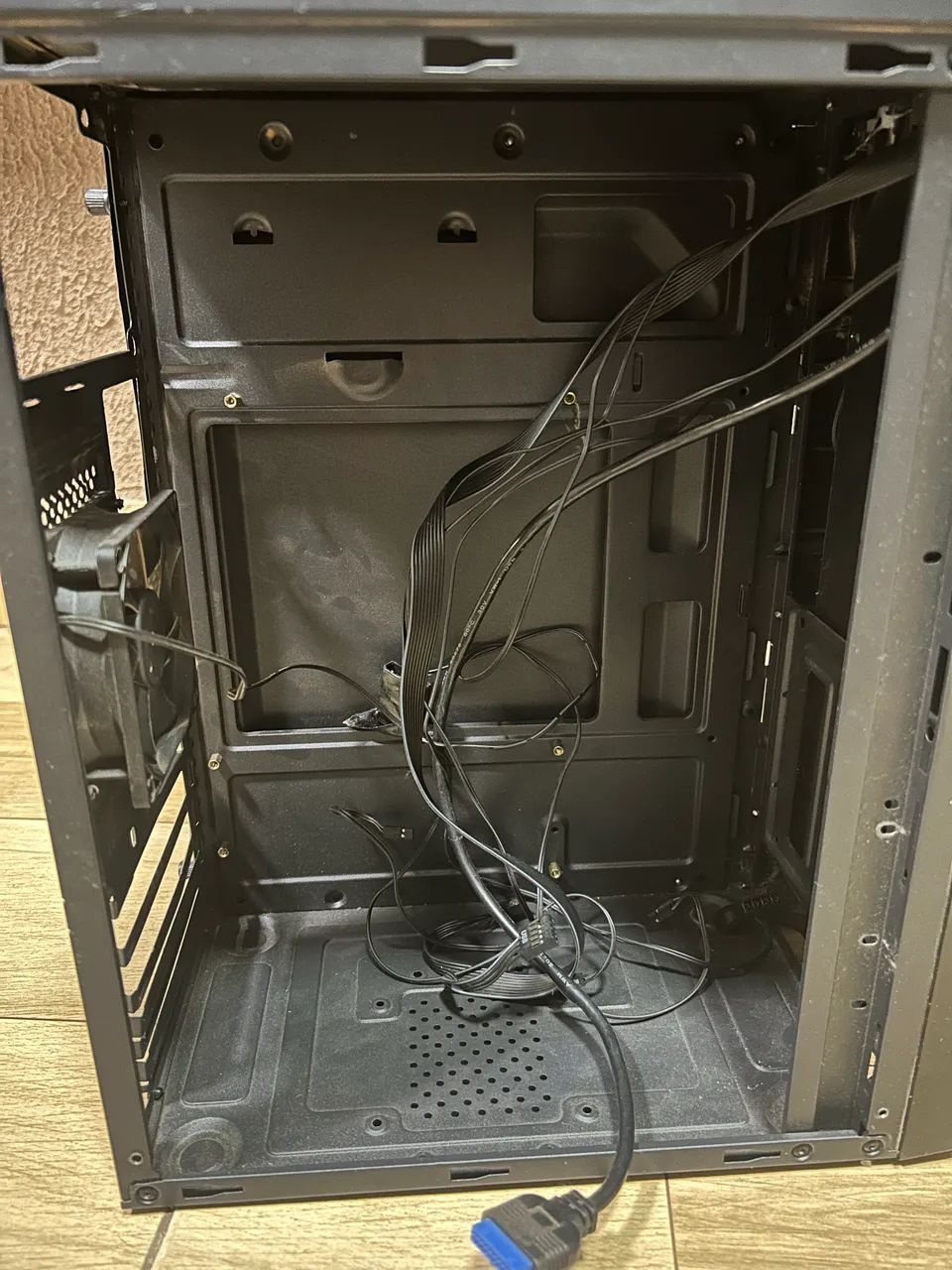 Gabinete Mini-Tower, RGB, Preto com Fan - Foto 3