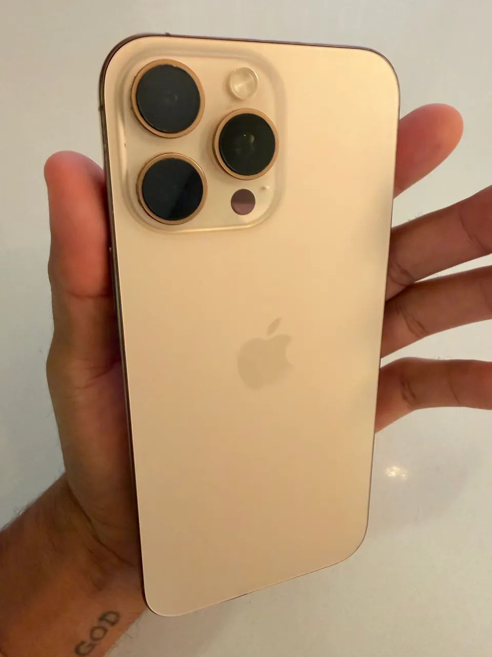 IPHONE 16 PRO MAX IMPECÁVEL 