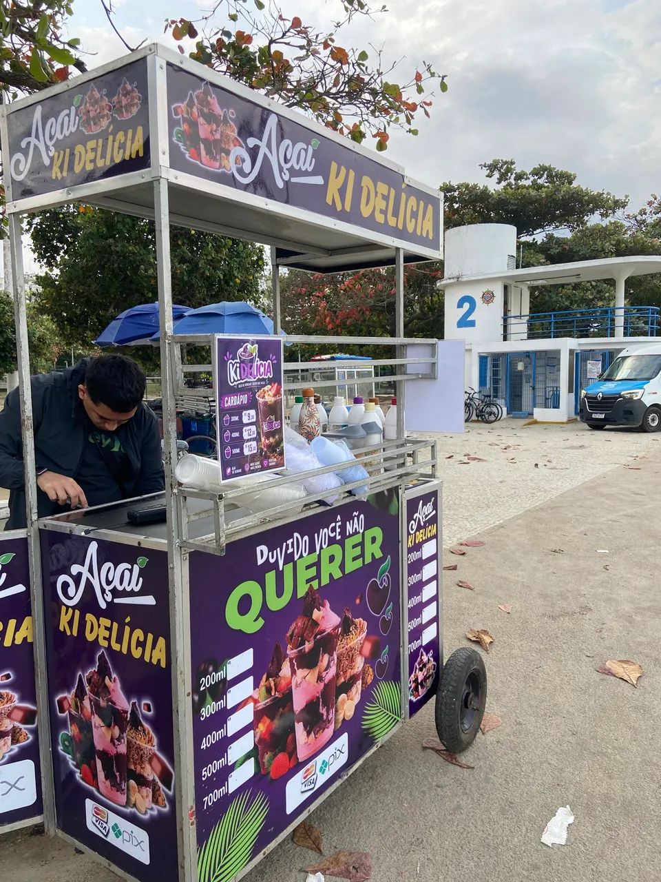VENDO CARRINHO DE AÇAI 