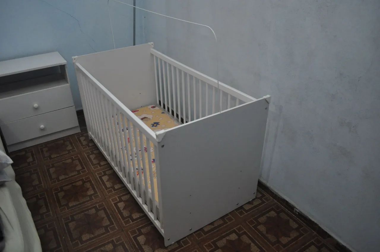 Vendo Berço + comoda