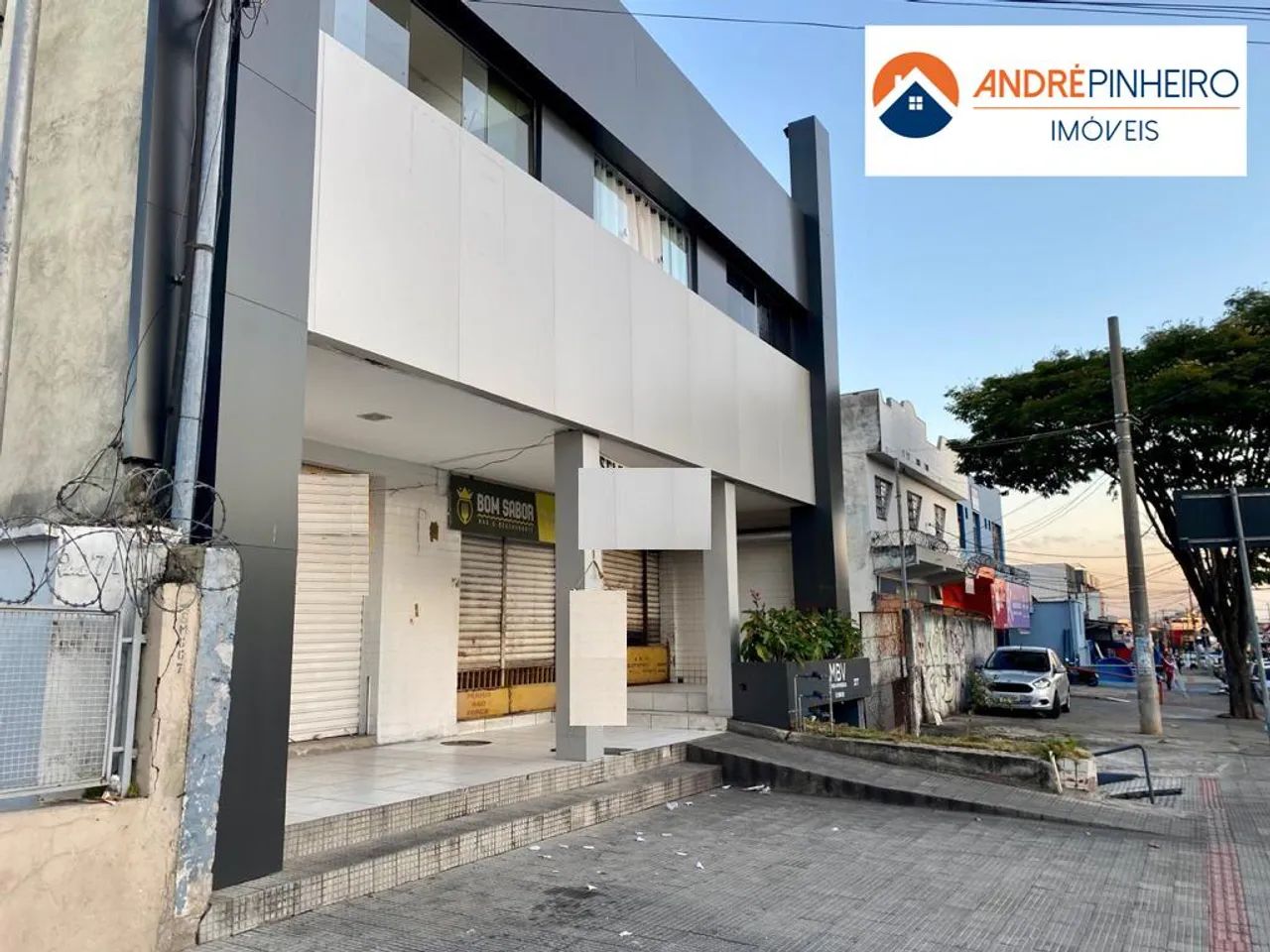 Prédio Comercial à Venda no Santa Mônica, BH | Com Renda de Aluguel, Lojas e Quitinetes