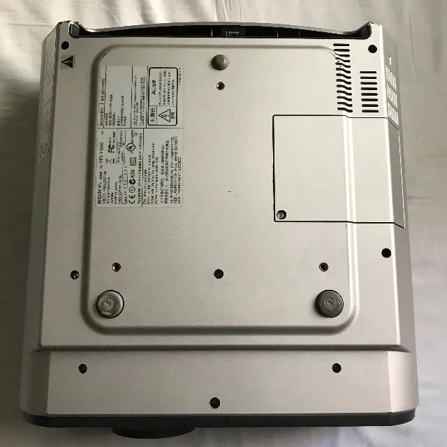 projetor sony vpl-hs60 para retirada de peças com defeito aceito trocas - Foto 4