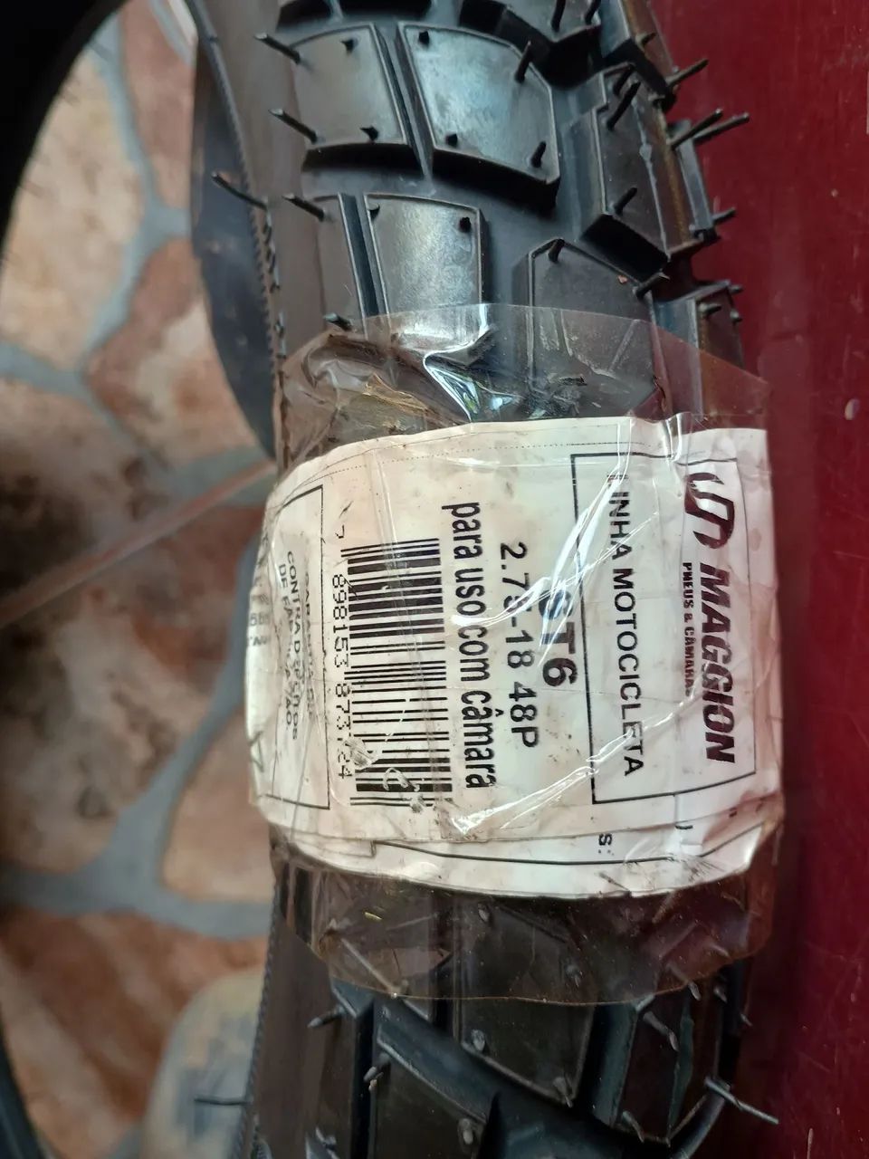 Vendo este Pneu aro 18 novo poço entrega  - Foto 2