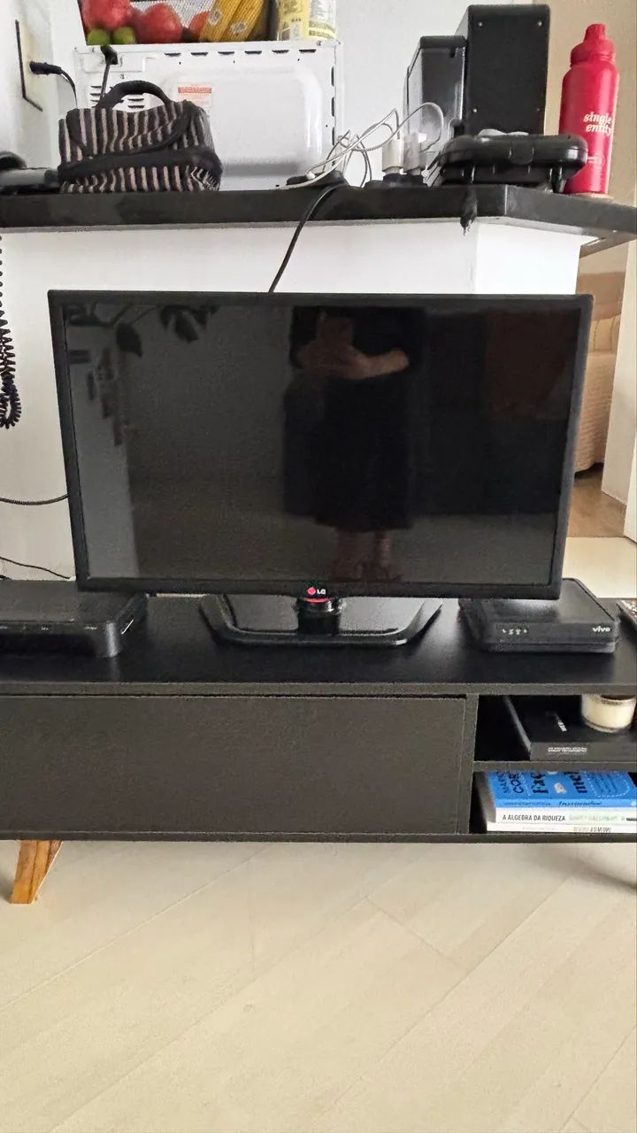 TV LG, 32" - Usada (não é smart)