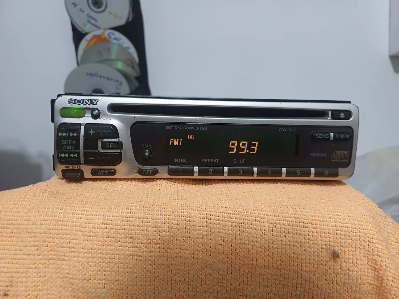 Cd player sony cdx 6177 ( NÃO TEM USB NEM BLUETOOTH)