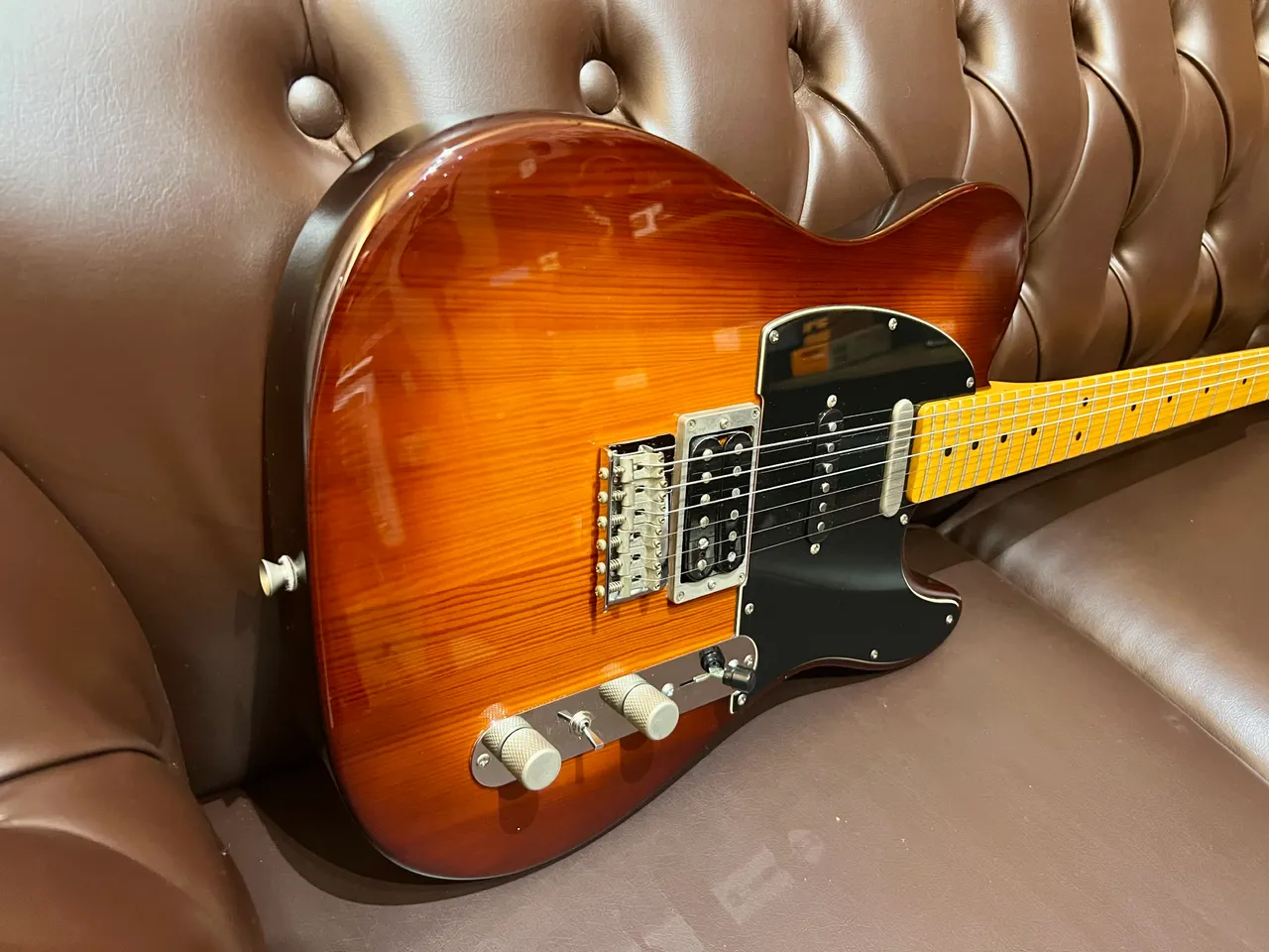 guitarra fender modern player