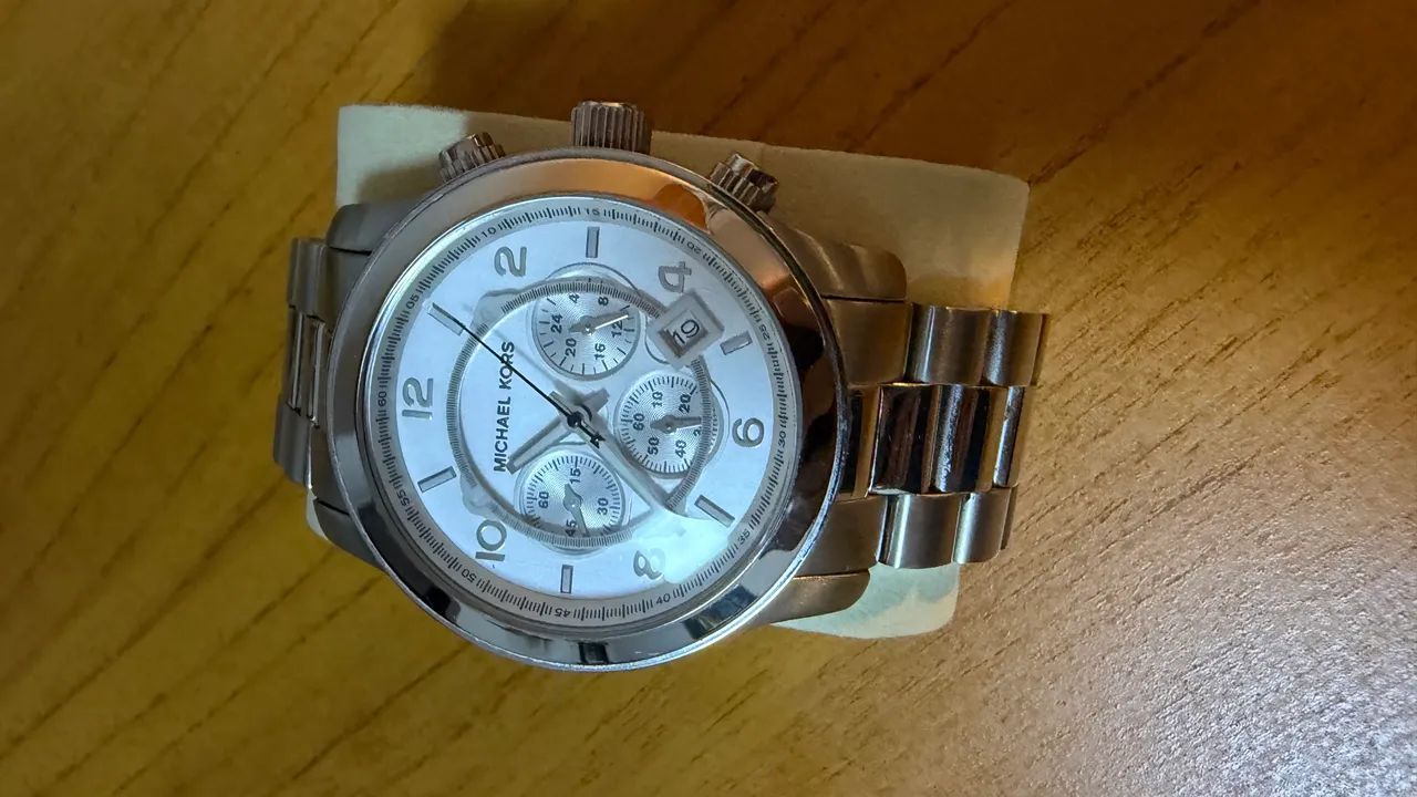 Relógio Michael Kors - Estilo, presença e precisão 