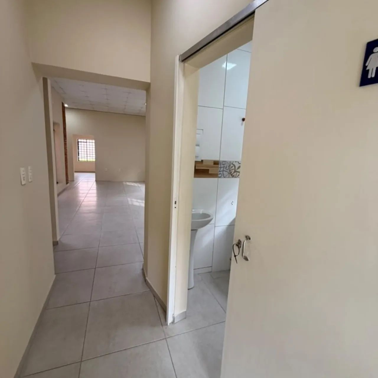 SALA COMERCIAL PARA LOCAÇÃO NO CENTRO - Foto 5