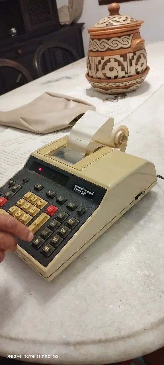 Calculadora de mesa Underwood  - Foto 2