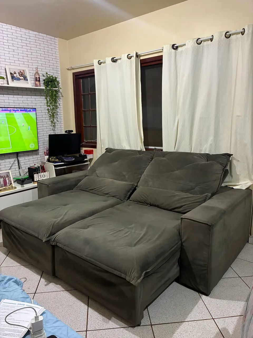Sofá retrátil 2,30 metros cinza - Foto 3