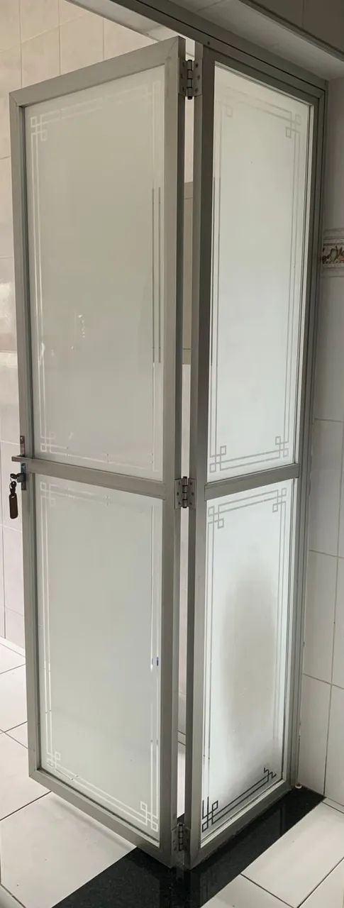 Portas de Alumínio e Vidros 1