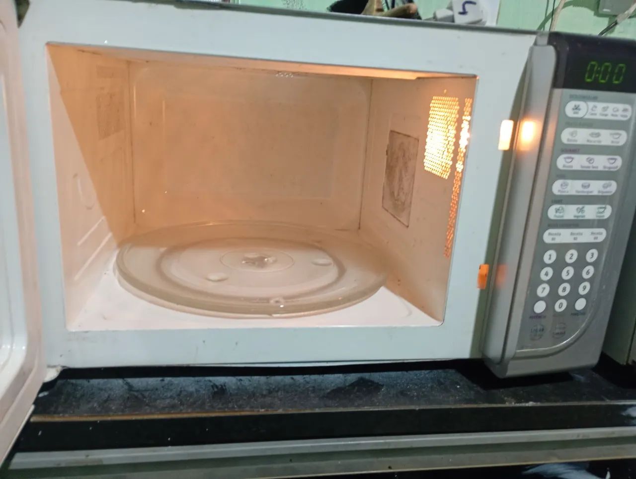 Microondas lindo 30 litros Eletrolux  - Foto 2