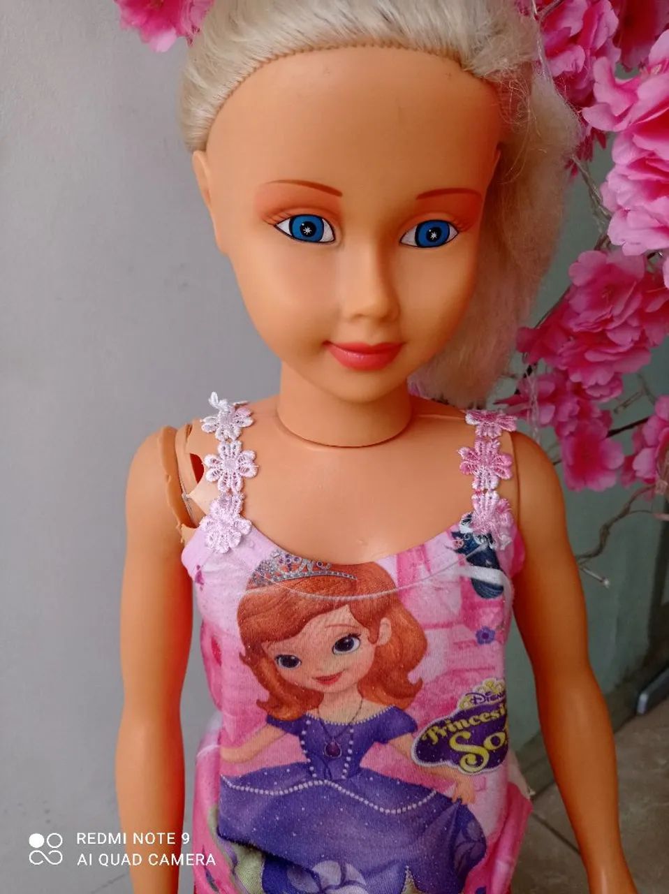 Boneca estefany que anda pegada nas mãos  - Foto 3