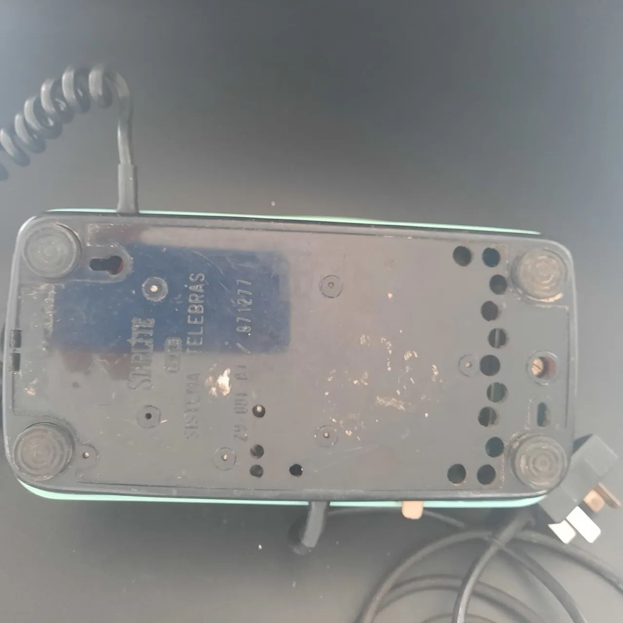 Telefone antigo de mesa com disco verde  - Foto 4