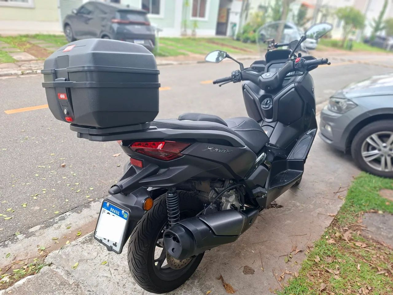 Xmax 300