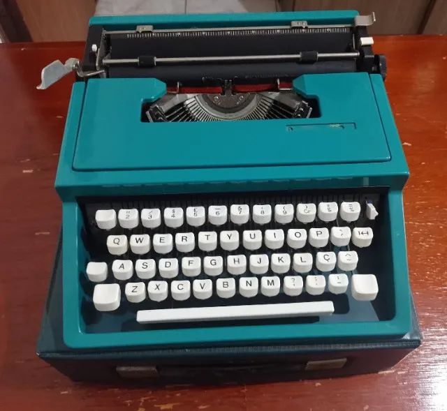 Máquina de escrever Olivetti Dora - Foto 3