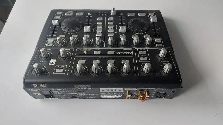 Mesa Dj Behringer Bcd3000 - Ligando - Sem Teste (Usado) - Foto 2