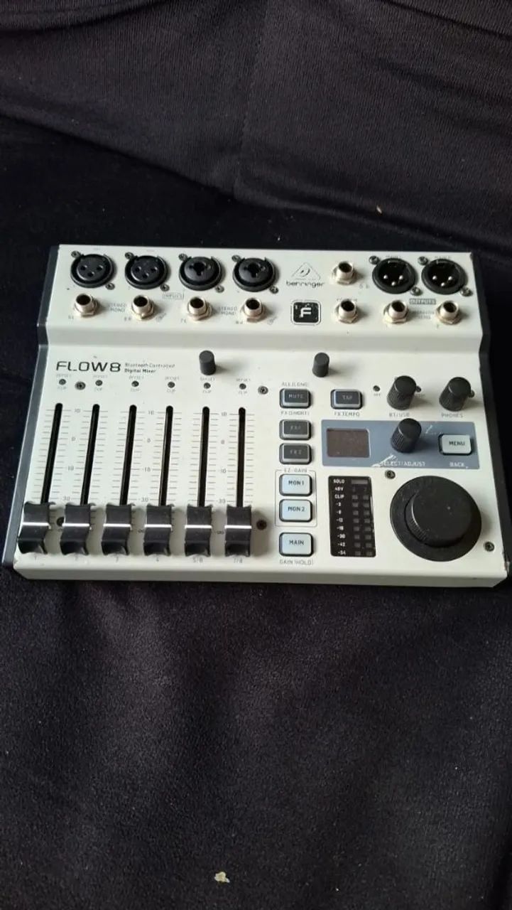 Mesa digital flow 8 behringer  - Foto 2