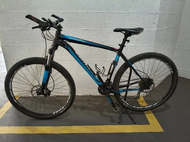 Bicicleta Specialized Rockhopper 29 Azul