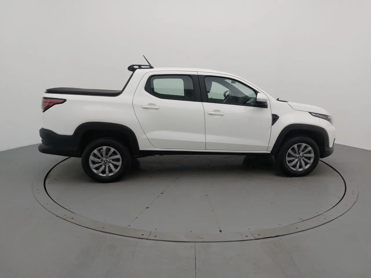 Fiat Strada Freedom 1.3 Flex 8V CD, foto 6 de 18