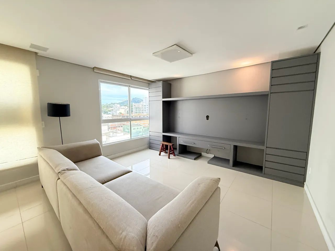 Locação anual 2 suítes 2 vagas churrasqueira Balneário Camboriú  - Foto 2