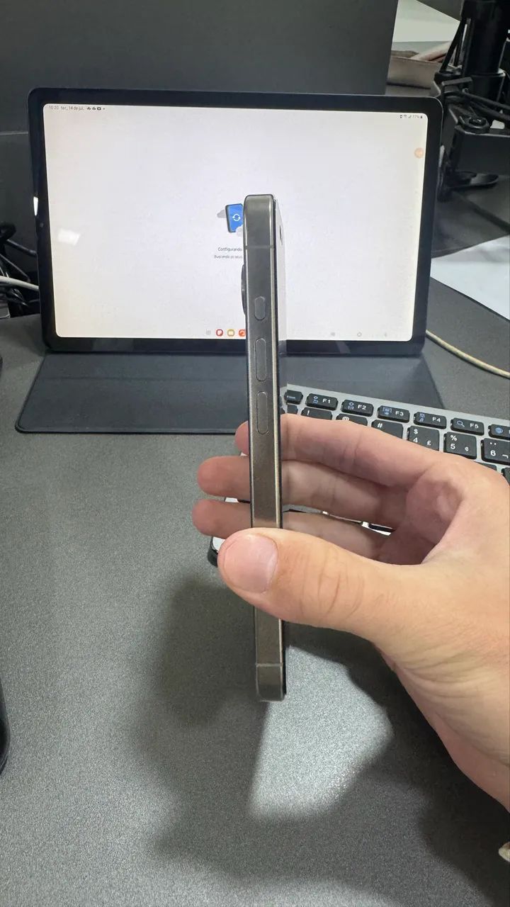 iPhone 15 Pro Gray 256Gb- impecável - Foto 2